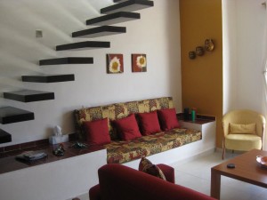 thiết kế phòng khách đẹp có cầu thang